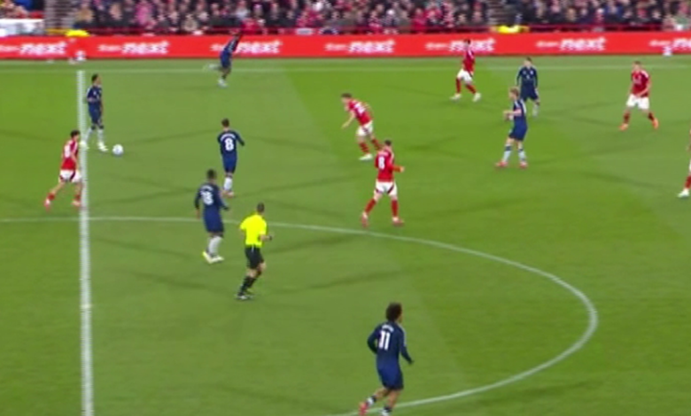 Man Utd: Fan U-Turn on Player After Forest